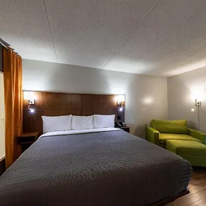 Hotel & Normandin