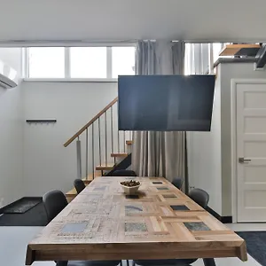 https://parc-avenue-lofts.hotels-in-montreal.org